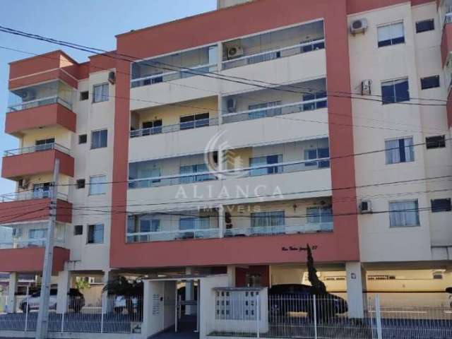Apartamento à venda no bairro Sertão do Maruim - São José/SC
