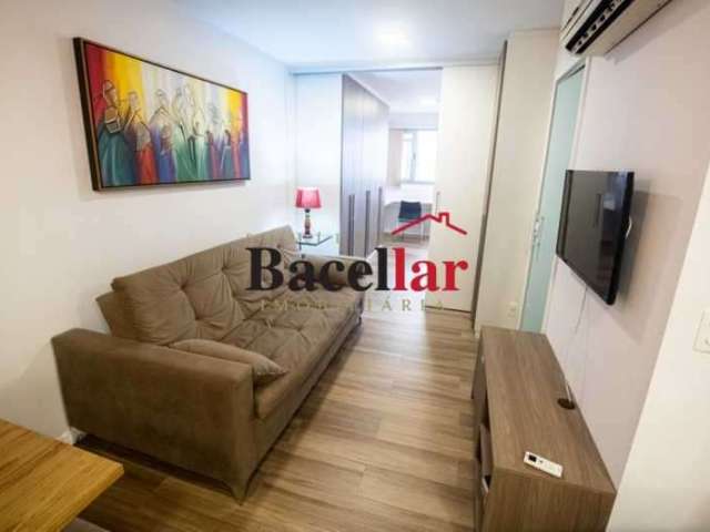 Flat com 1 quarto para alugar na Rua das Marrecas, Centro, Rio de Janeiro, 30 m2 por R$ 3.600