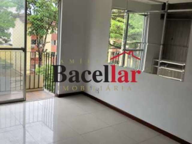 Apartamento com 3 quartos à venda na Estrada de Jacarepaguá, Jacarepaguá, Rio de Janeiro, 69 m2 por R$ 304.999
