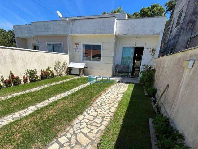 Casa com 1 suíte + 2 dormitórios à venda, 74 m² por R$ 395.000 - Penha/SC