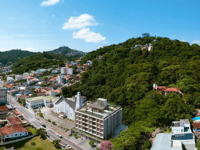 Apartamento com 2 suítes e lavabo em excelente localização no Saco dos Limões ,Florianópolis SC.