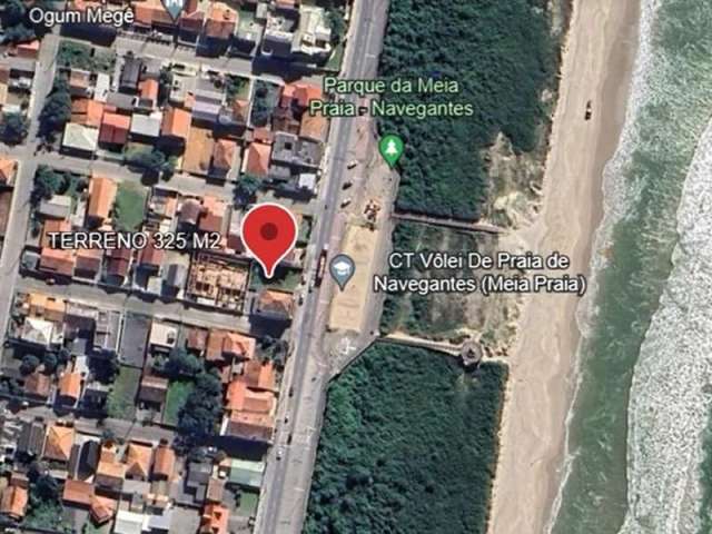 Terreno Frente Mar! Localização Privilegiada na Meia Praia, Navegantes