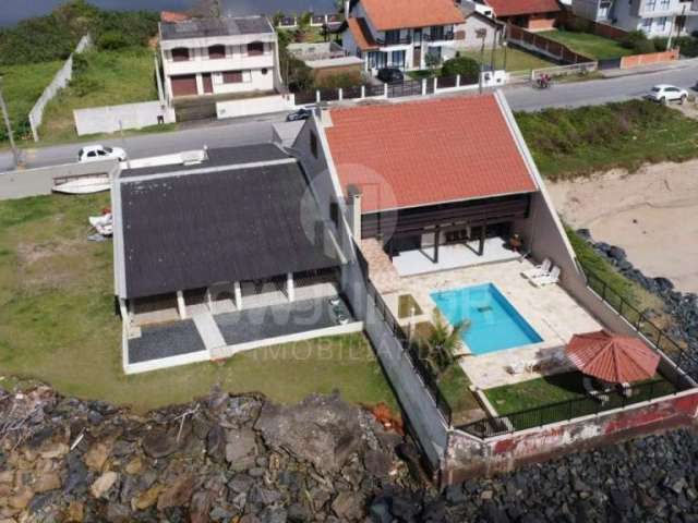 Casa com 6 quartos à venda na Armando Petrelli, 600, Centro, Barra Velha por R$ 2.999.990