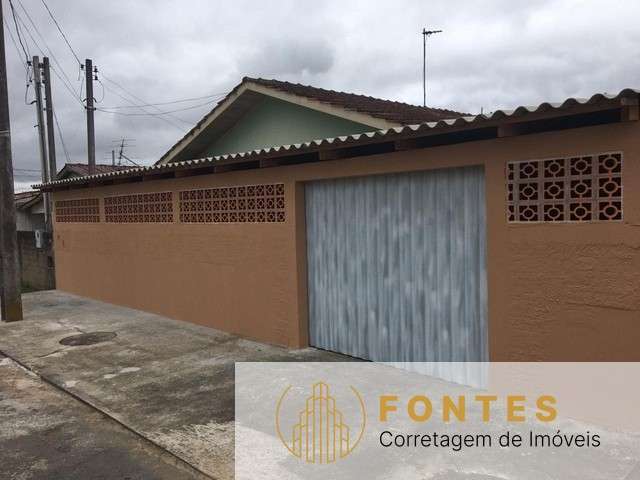 Casa localizada no bairro São Marcos em São José dos Pinhais. Próximo ao Centro de São José dos Pinhais e com fácil acesso a Curitiba.