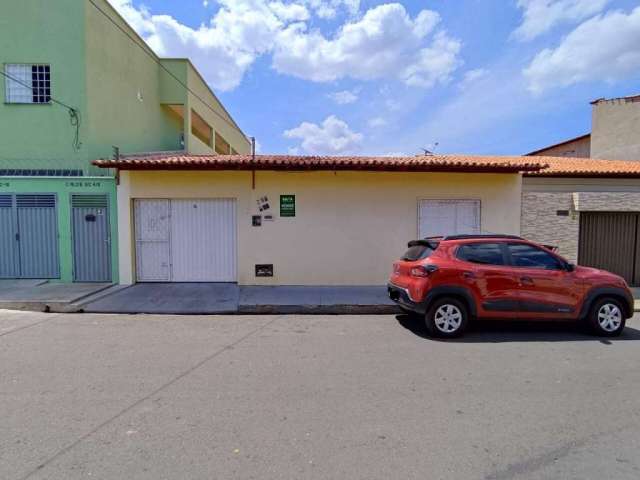 Casa Residencial à venda, 3 quartos, 1 vaga, Itarare - Teresina/PI