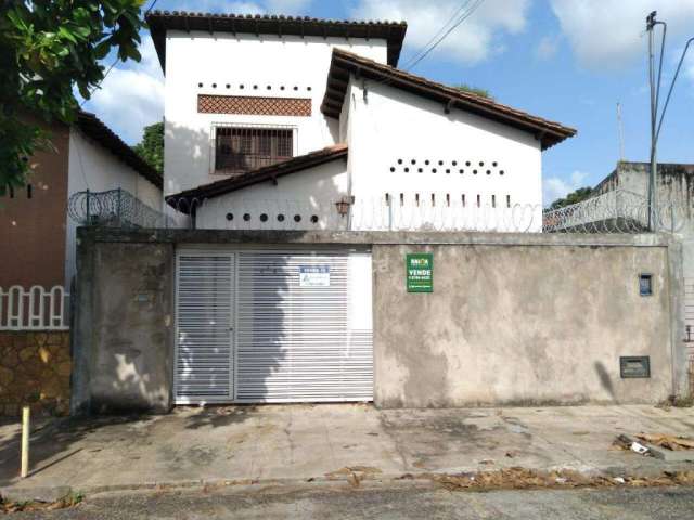 Casa Residencial para aluguel, 4 quartos, 1 vaga, Centro - Teresina/PI