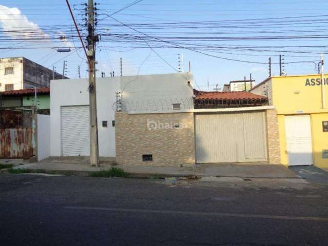 Rua João Cabral- Centro