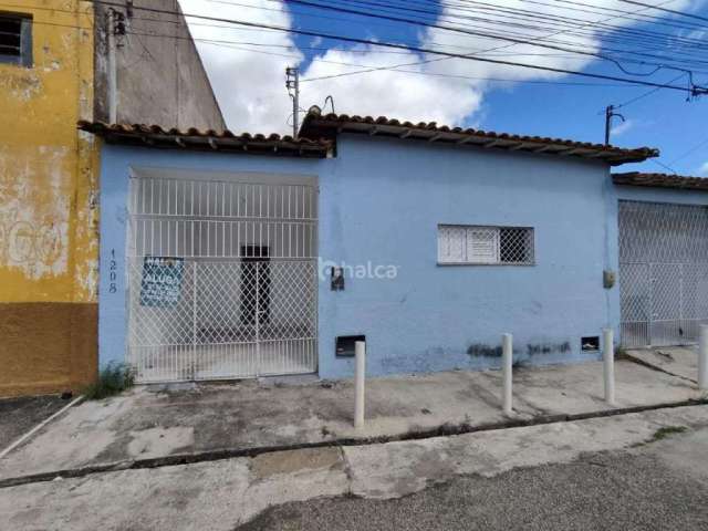 Casa Residencial para aluguel, 2 quartos, Centro Sul - Teresina/PI