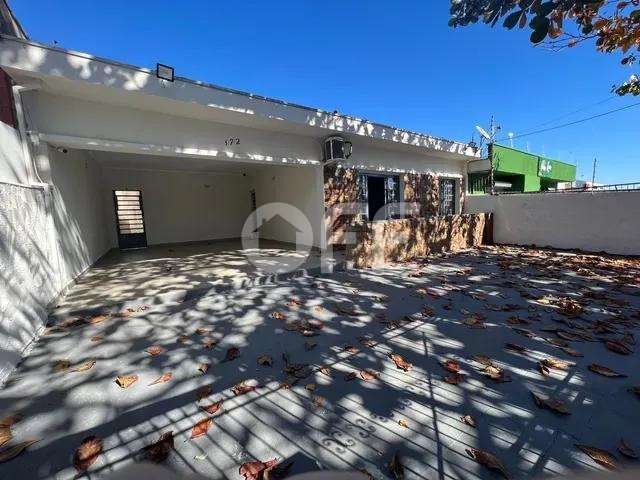 Casa comercial com 3 salas para alugar na Avenida José Bonifácio, 172, Jardim Flamboyant, Campinas, 248 m2 por R$ 6.000