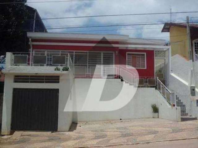 Casa com 3 quartos à venda na Vila Santana, Valinhos , 250 m2 por R$ 650.000