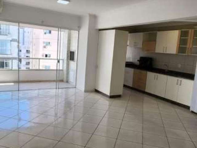 Apartamento com 03 dormitórios à venda no Coração de Balneário Camboriú, SC