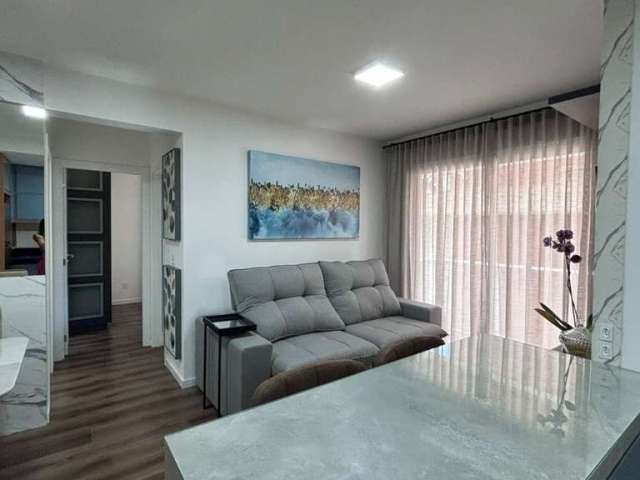 Apartamento com 2 quartos para alugar no Centro, Florianópolis  por R$ 5.999