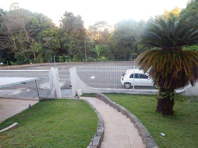 Casa à venda em Londrina, Champagnat, com 4 quartos, com 222.83 m²