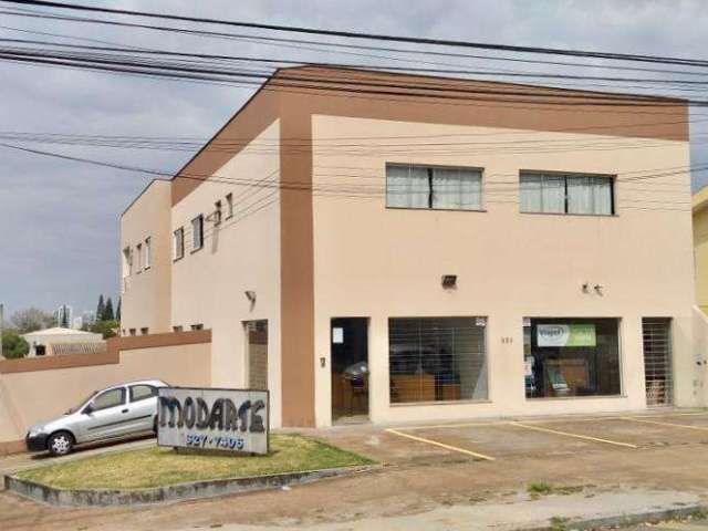 Casa à venda em Londrina, Aurora, com 3 quartos, com 564.92 m²