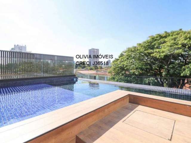 Casa a venda em condomínio com 502mts, 3 suítes, quintal amplo, piscina com borda infinita, área gourmet, 4 vagas no Alto da Boa Vista.