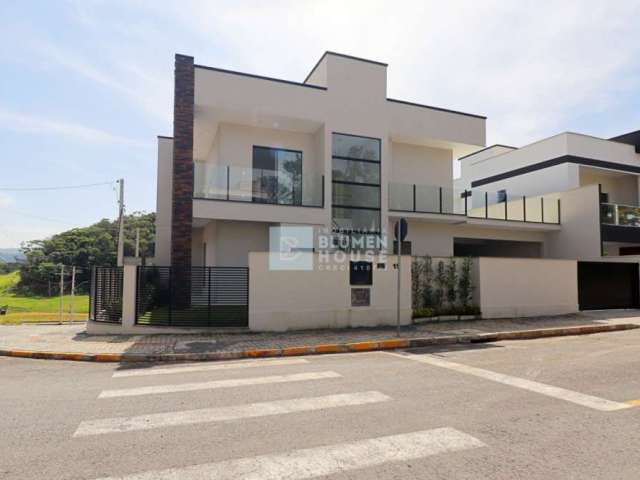Casa com 3 quartos à venda na Presidente Getúlio, A, 15, Rio Morto, Indaial por R$ 750.000