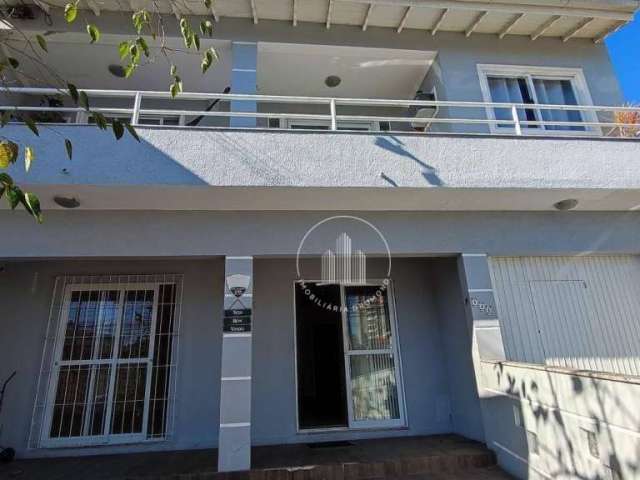Casa com 3 dormitórios à venda, 220 m² por R$ 1.070.000,00 - Barreiros - São José/SC