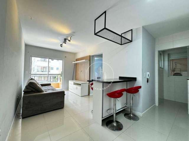Apartamento com 2 dormitórios à venda, 62 m² por R$ 579.000,00 - Abraão - Florianópolis/SC
