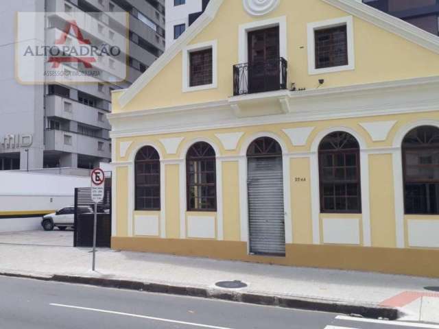 Casa Comercial em Centro  -  Curitiba