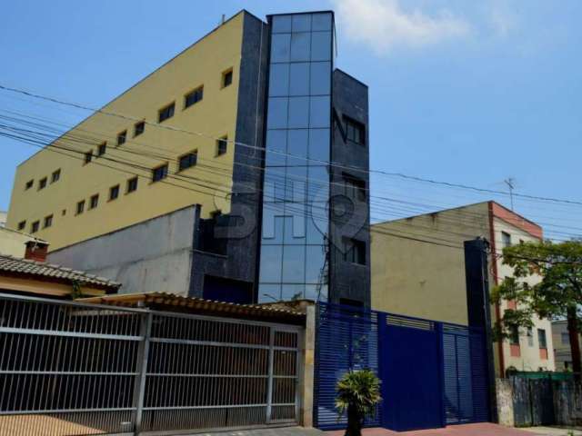 Prédio Comercial de 1.350 m² em Macedo - Guarulho