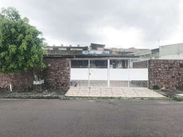 Casa com 4 quartos a venda no bairro Adrianópolis, Manaus