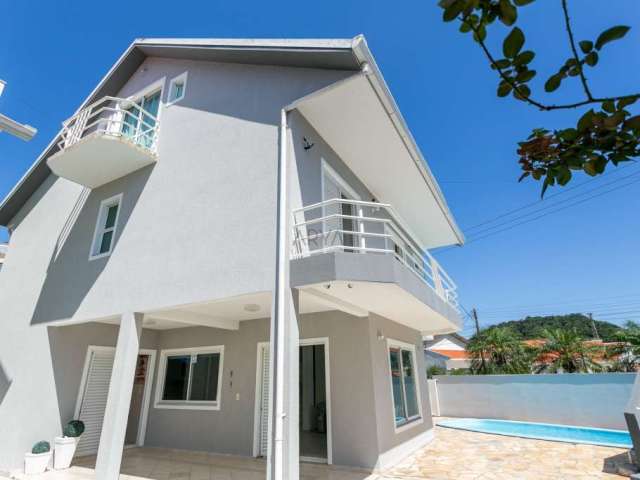 Casa com 4 quartos à venda na Rua Xavier da Silva, 601, Centro, Guaratuba, 230 m2 por R$ 1.180.000