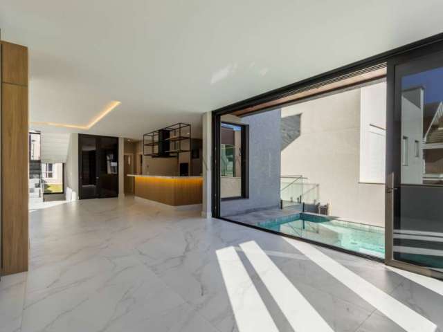 Casa em condomínio fechado com 4 quartos à venda na Rua Alexandre Von Humboldt, 871, São Lourenço, Curitiba, 369 m2 por R$ 3.500.000