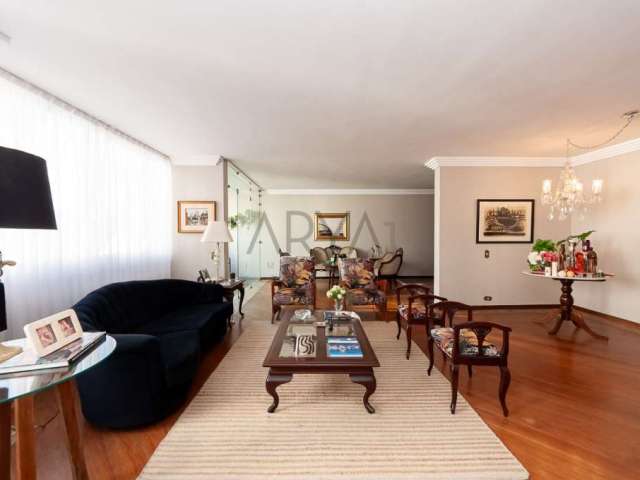 Apartamento com 4 quartos à venda na Rua Comendador Araújo, 310, Centro, Curitiba, 250 m2 por R$ 900.000