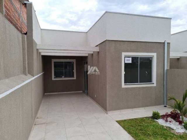 Casa com 3 quartos à venda na Rua Professora Júlia Carneiro Rosas, 258, Uvaranas, Ponta Grossa por R$ 239.000