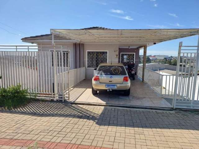 Casa com 3 quartos à venda na Avenida Paraná, 542, Bonsucesso, Guarapuava por R$ 520.000