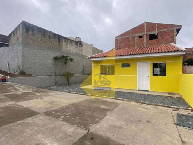 Casa com 2 quartos à venda no Parque do Embu, Colombo  por R$ 220.000