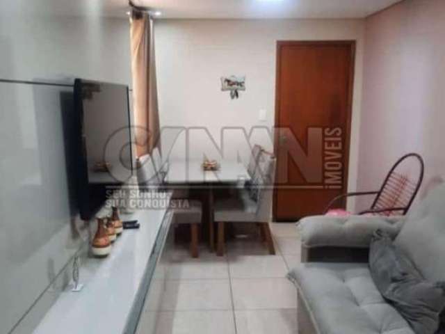Apartamento com 2 quartos à venda em Masterville, Sarzedo  por R$ 250.000