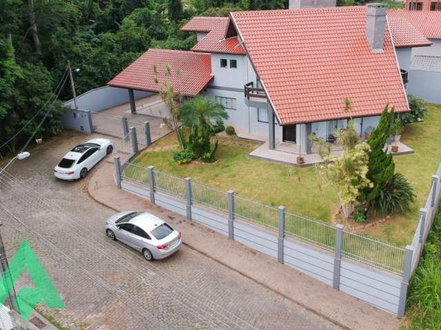 Casa com 4 quartos à venda no Velha, Blumenau , 287 m2 por R$ 1.700.000