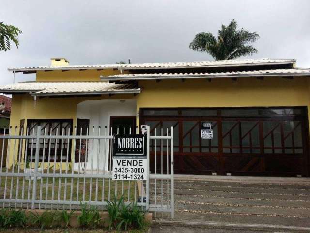 Casa com 1 quarto para alugar na Rua Coelho Neto, 879, Santo Antônio, Joinville, 215 m2 por R$ 4.500