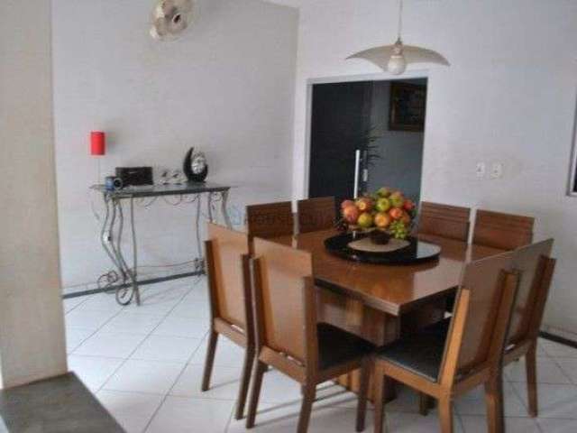 Casa com 4 quartos à venda na Rua Marcílio Dias, 4323, Canelas, Várzea Grande, 300 m2 por R$ 400.000