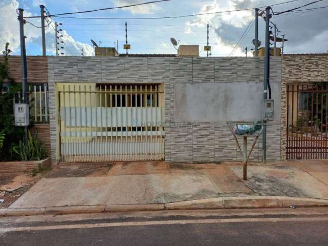 Casa com 2 quartos à venda na Rua Senhor Divino, s/n, Ikaray, Várzea Grande, 76 m2 por R$ 350.000