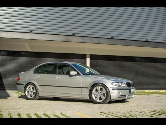 BMW 330i 	 330iA Top 4p - Prata - 2004/2005