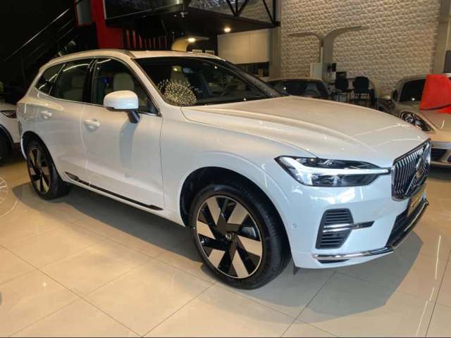 Volvo XC 60 VOLVO XC60 ULTIMATE T8 RECHARGE PLUG IN