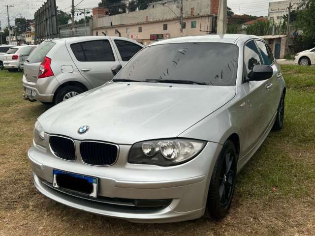 BMW 118IA 2.0 2010