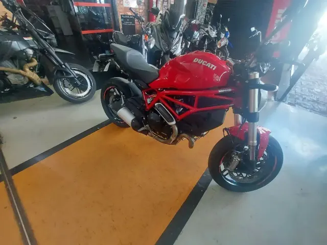 DUCATI MONSTER 797