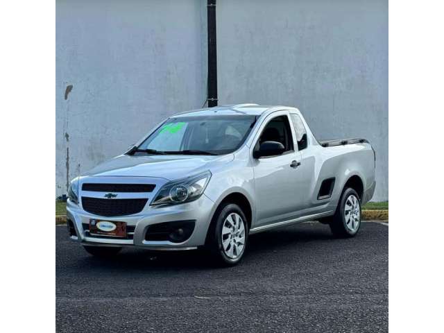 Chevrolet Montana /MONTANA LS - Prata - 2013/2014