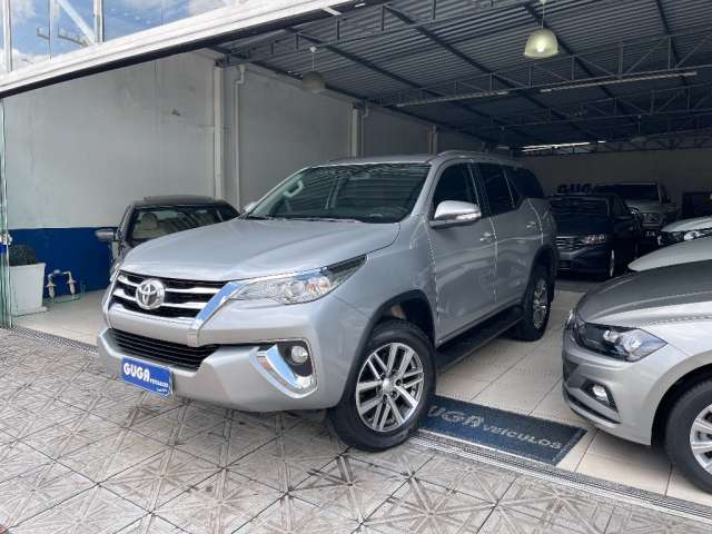 Hilux SW4 2017