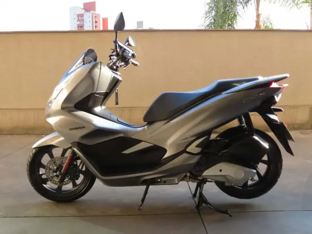 Honda PCX 150/DLX - Prata - 2019/2019