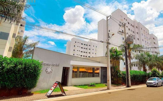 Apartamento com 2 quartos na Rua Florindo Salvador, Conjunto