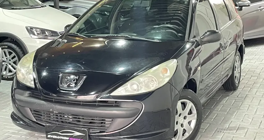 Peugeot 207 sw completa Motor 1.4 revisado , apenas 168 mil km , carro com excelente custo benefício