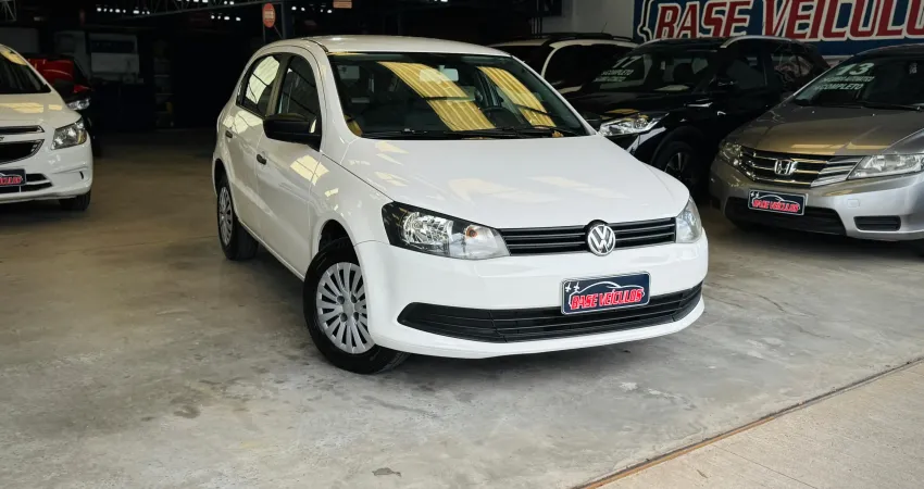 Volkswagen Gol 1.0 G6 com direção hidráulica e revisões em dia