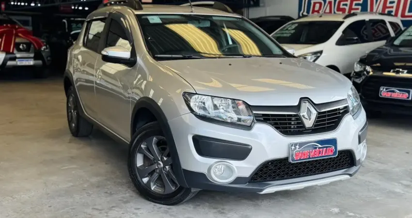 Sandero Stepway 1.6 8v muito bem conservado, com chaves cópias e procedência, sem leilão/sinistro!