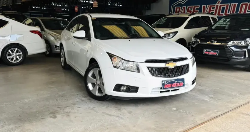 Cruze Sedan 1.8 automático de segundo dono e procedência garantida!