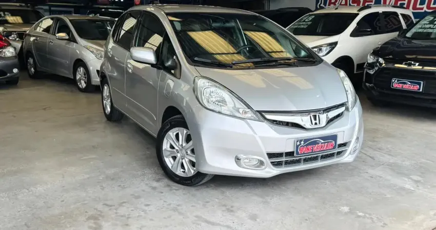 Honda Fit LX 1.4 de procedência, sem leilão/sinistro, íntegro!
