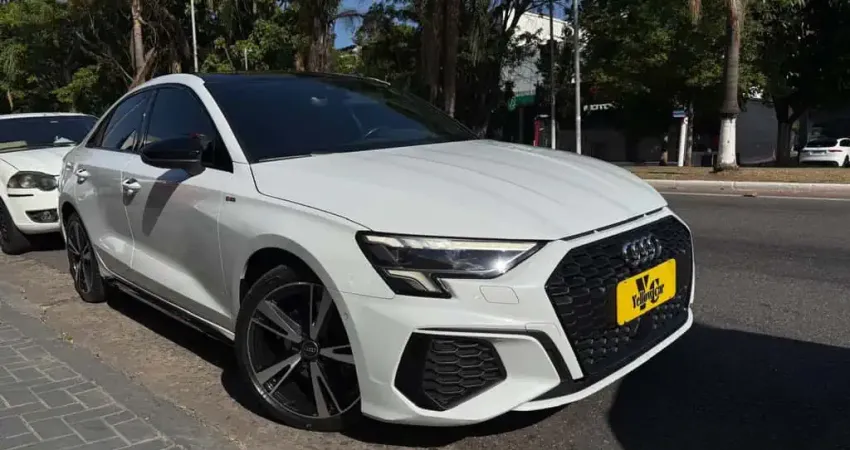 AUDI A3 Sed.Perf. Black 2.0 TFSI S-tr. (Hib.)